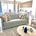 Superbe 6 Couchages - 200m De La - Terrasse - Climatisation 公寓 Saint-Raphaël
