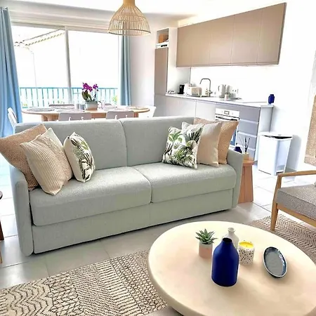 Superbe 6 Couchages - 200m De La - Terrasse - Climatisation Apartman Saint-Raphaël